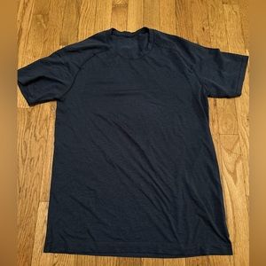 Men’s lululemon active short sleeve tee